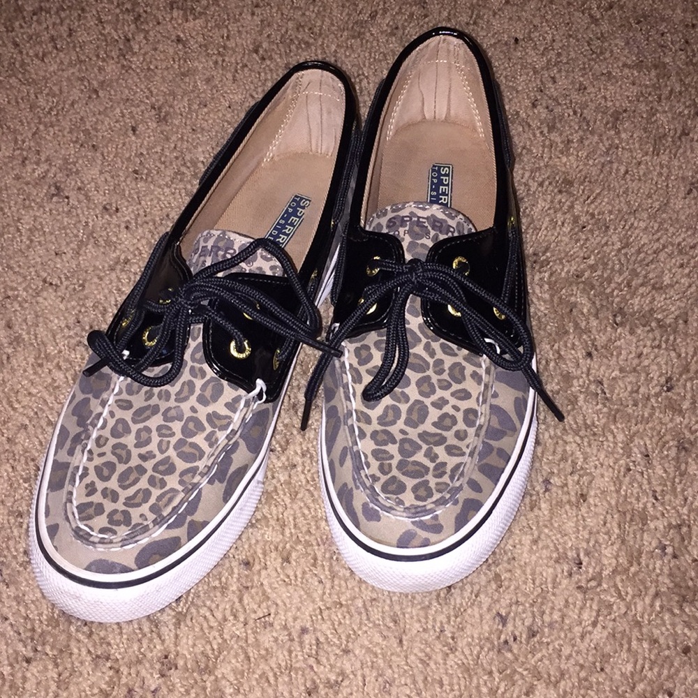 Leopard print Sperry shoes